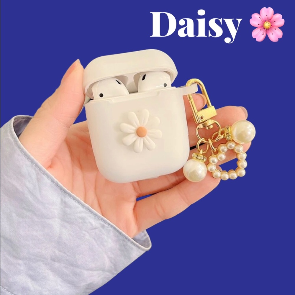 Daisy Pattern AirPods Case - Picture 2 of 4